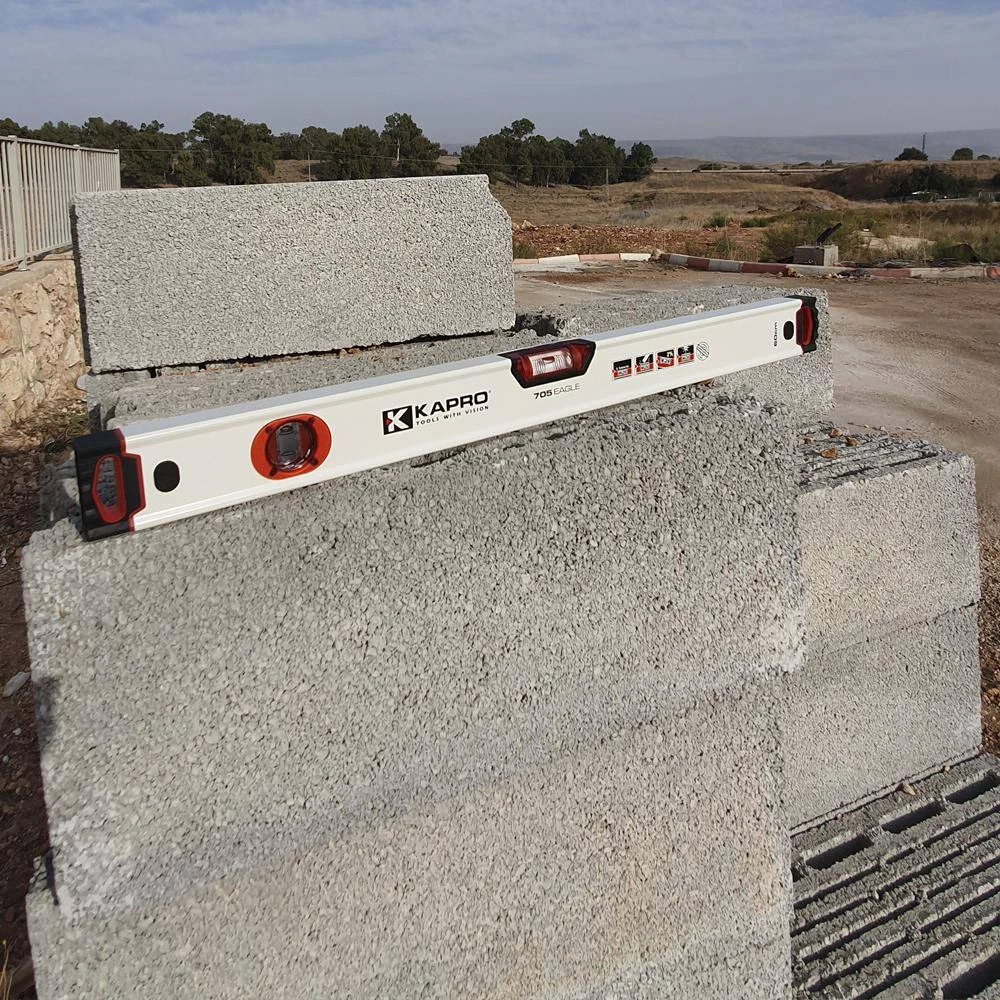 705M Eagle 48 in. Magnetic OPTIVISION Box Level by Kapro - Image 7