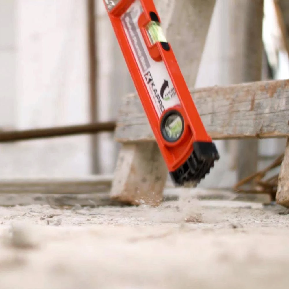 18 in. Heavy-Duty Box Level with Swivel Plumb Site by Kapro - Image 5